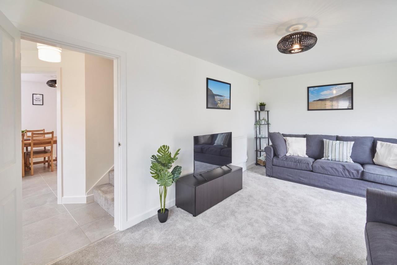 Host & Stay - Cayton Bay Cottage מראה חיצוני תמונה